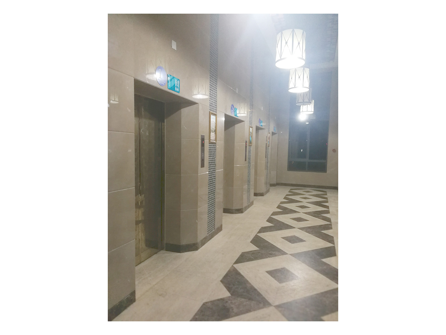 三亚民宿-凤凰水城南岸C区F2栋1305 - 海南简游民宿