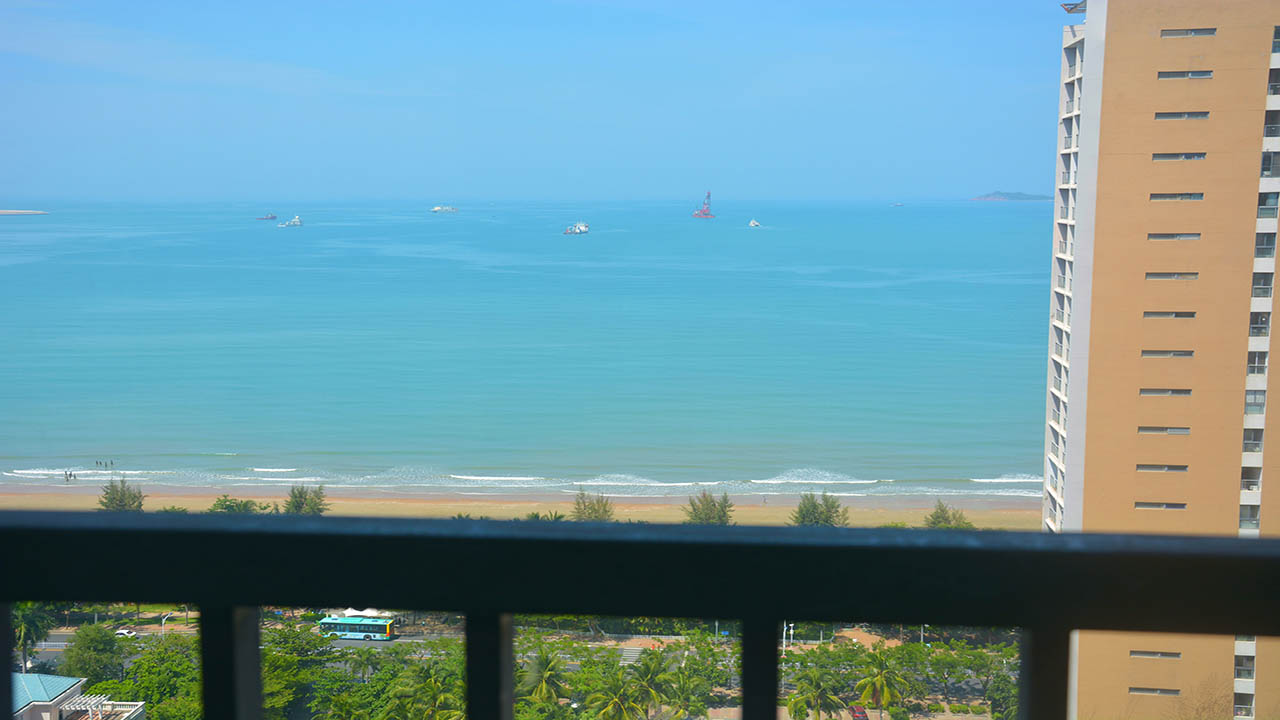 三亚蓝色海岸海景公寓三室中式简约民宿