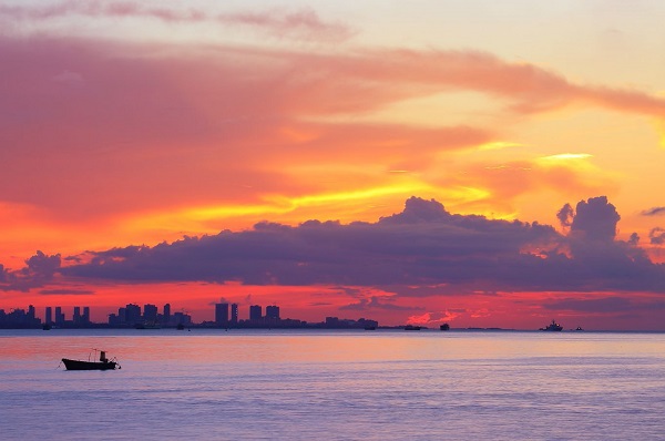 海口西秀海滩.jpg